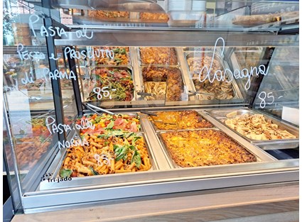 Deli Counter Hot 150 Betjent